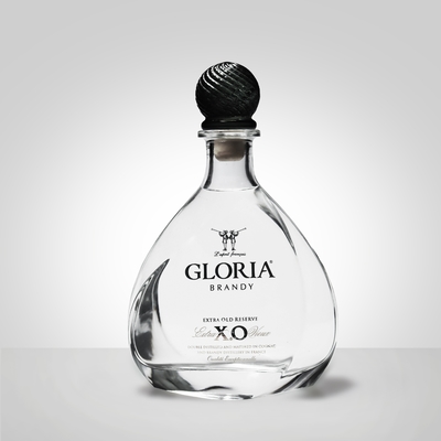 Buy Oval Shaped Glass Whiskey Flask 100ml 500ml With Wooden Cork Glass Closures online manufacture