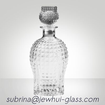 Buy Super Flint Diamond Cut Glass Decanter ,  XO, brandy ,  Vodka Liquor Gin Rum Tequila Whisky Brandy Spirit Glass Bottle With Solid Glass Stoppers online manufacture