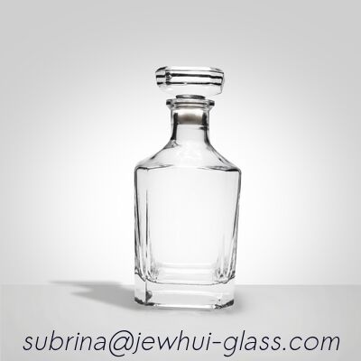 Buy Super Flint Diamond Cut Glass Decanter ,  XO, brandy ,  Vodka Liquor Gin Rum Tequila Whisky Brandy Spirit Glass Bottle With Solid Glass Stoppers online manufacture