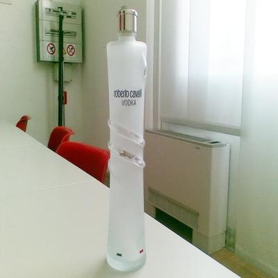 Buy 330mm High Roberto Cavalli Vodka Bottle Vacuum Metallization Coating online manufacture