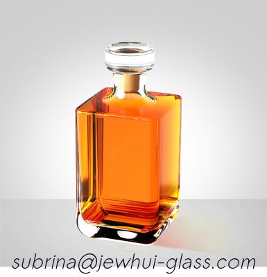 Good price 750ml Whiskey Bottle/Golden Hot Stamping/Embossed Logo/Wooden Cork online