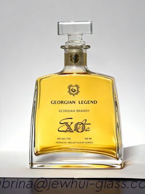 Good price 700ml Clear Glass Liquor Bottles/Whiskey Glass Bottle online