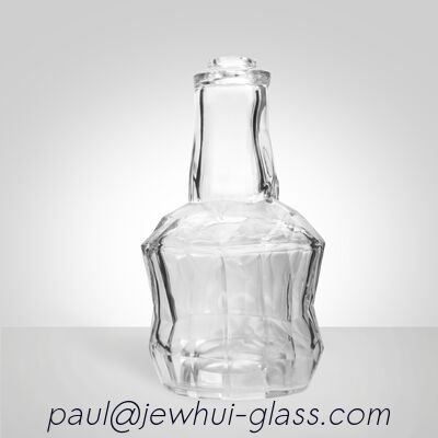 Good price Super Flint Diamond Cut Glass Decanter ,  XO, brandy ,  Vodka Liquor Gin Rum Tequila Whisky Brandy Spirit Glass Bottle With Solid Glass Stoppers online