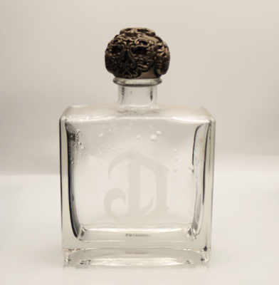 Good price Deleon Tequila Glass Bottle Embossed Engraving Sandblasting Glass Bottles online